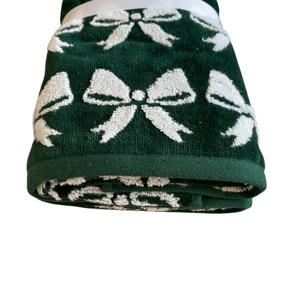 Caro Home CHRISTMAS BOW Hand Towels Set of 2 Green & White Holiday Decor - Picture 13 of 16